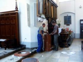 Prace renowacyjne w prezbiterium