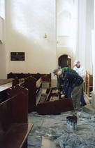 Prace malarskie w kościele