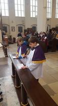 Ceremonia dołączenia do liturgicznej służby ministrantów i lektorów