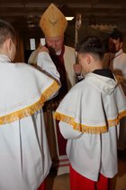 Wizytację kanoniczą parafii, bierzmowanie młodzieży