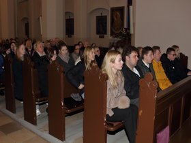 Wizytację kanoniczą parafii, bierzmowanie młodzieży