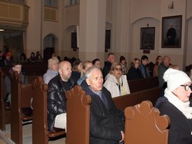 Wizytację kanoniczą parafii, bierzmowanie młodzieży