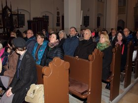 Wizytację kanoniczą parafii, bierzmowanie młodzieży