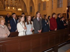 Wizytację kanoniczą parafii, bierzmowanie młodzieży