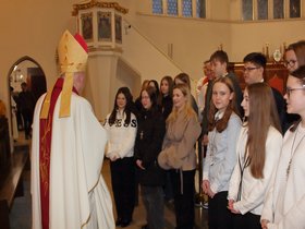 Wizytację kanoniczą parafii, bierzmowanie młodzieży